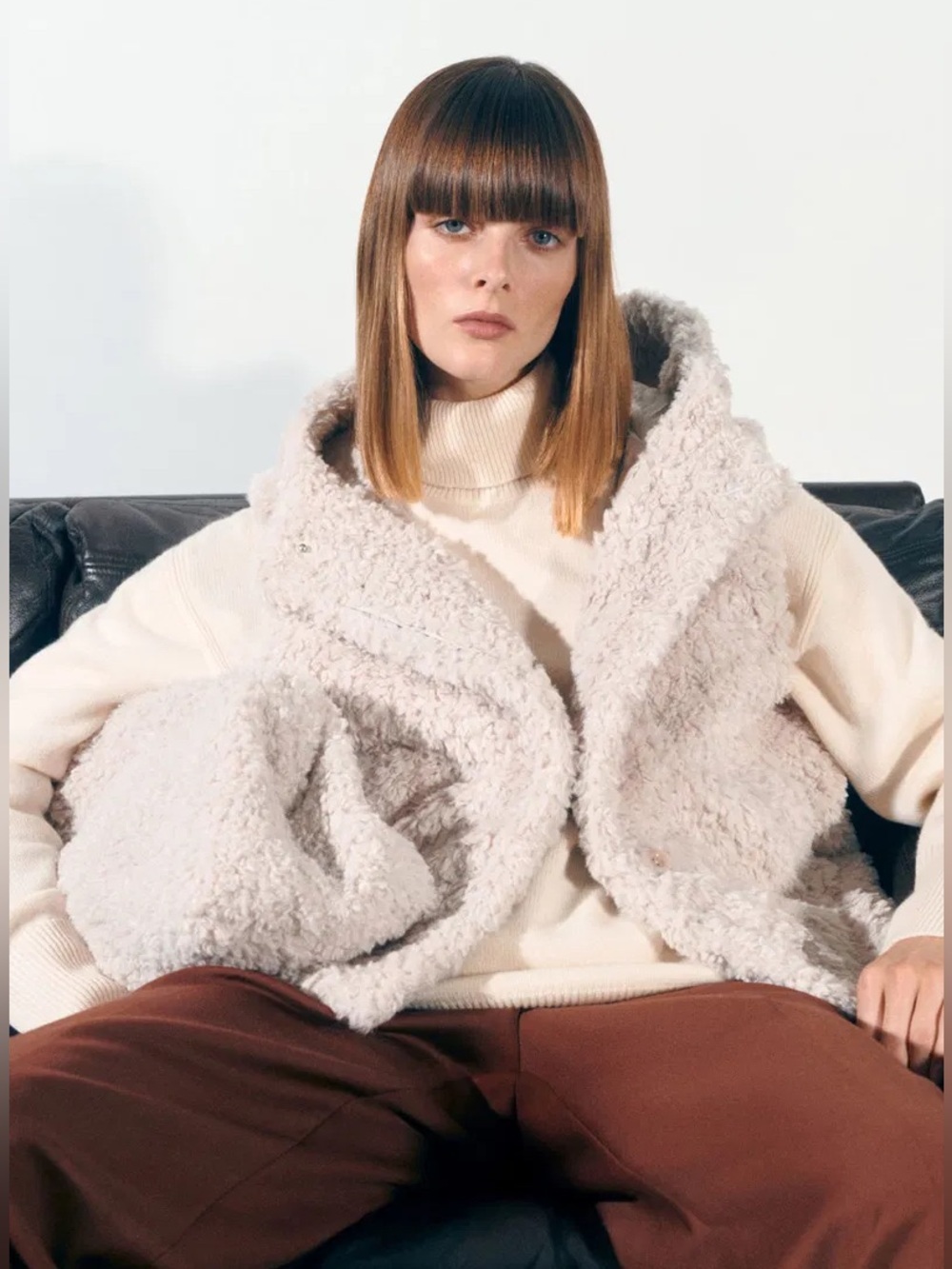 COS 100% Cashmere Ivory Turtleneck Sweater Size Small